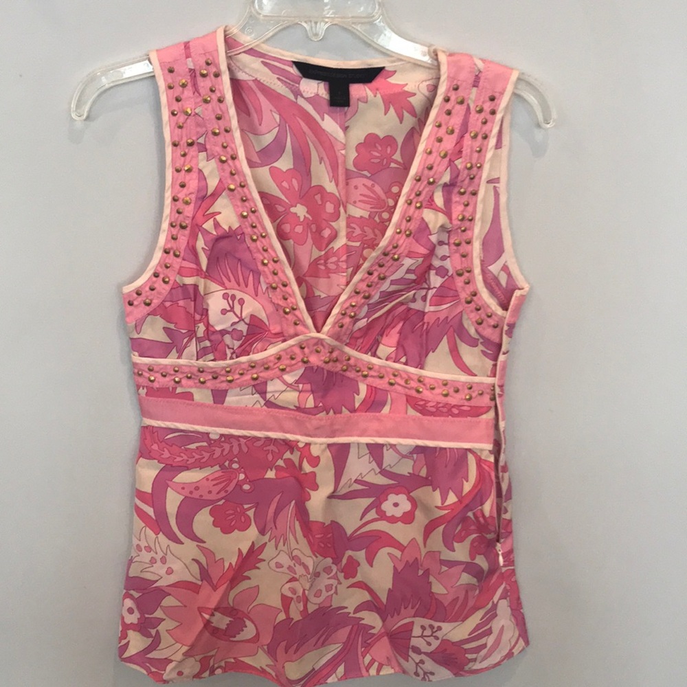 V neck sleeveless top. Puccini’s-look. Size s